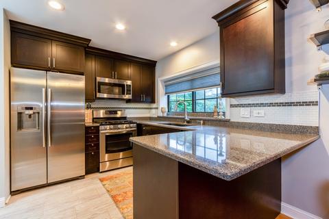 4527 Olmstead Dr, Hoffman Estates, IL 60192 photo 4