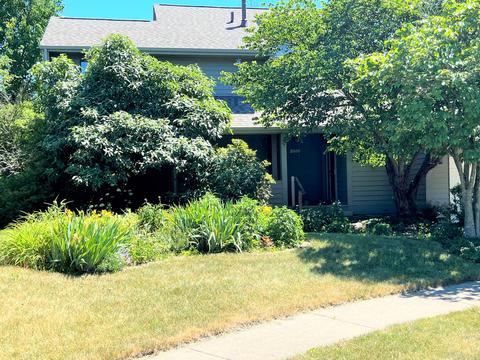 2005 Odonnell Dr, Champaign, IL 61821 photo 1