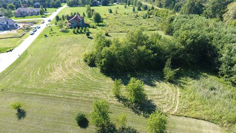 4 East Blackberry Crossing Circle, Elburn, IL 60119