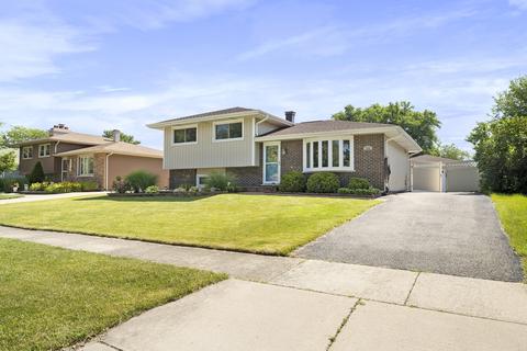 706 Reef Rd, Lockport, IL 60441 photo 2