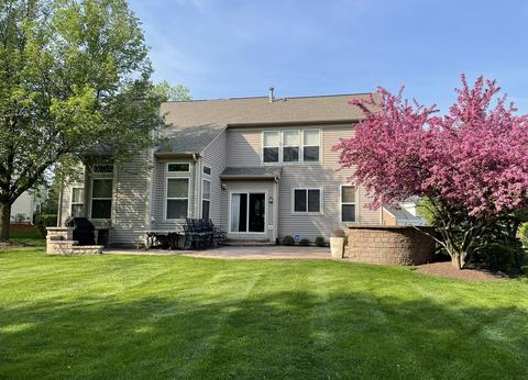 1 Stillwater Ct, Algonquin, IL 60102 photo 4