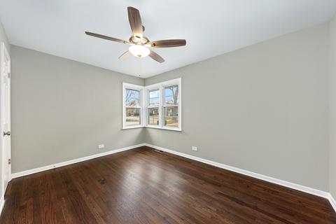 555 S 3rd Ave, Des Plaines, IL 60016 photo 6