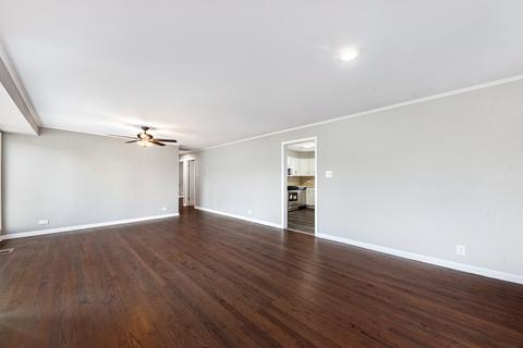 555 S 3rd Ave, Des Plaines, IL 60016 photo 5