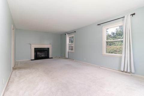 4 Crestwood Ct, Normal, IL 61761 photo 5