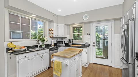 2144 Ewing Ave, Evanston, IL 60201 photo 7