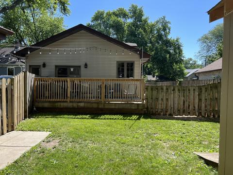 1046 Bellevue Ave, Elgin, IL 60120 photo 25