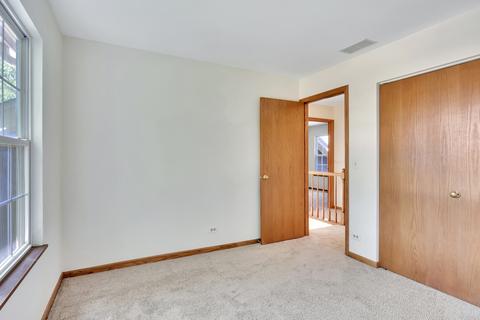 736 Bent Ridge Ln, Elgin, IL 60120 photo 32