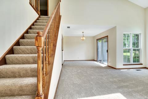 736 Bent Ridge Ln, Elgin, IL 60120 photo 10
