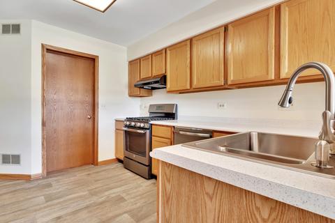 736 Bent Ridge Ln, Elgin, IL 60120 photo 13