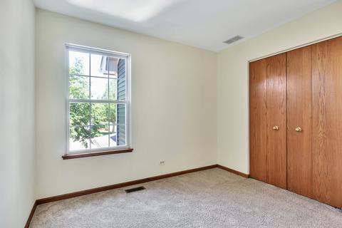 736 Bent Ridge Ln, Elgin, IL 60120 photo 37