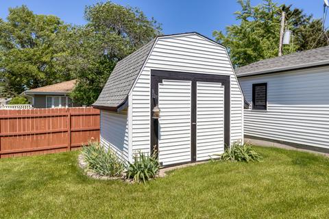 590 Glendale Ln, Hoffman Estates, IL 60169 photo 25