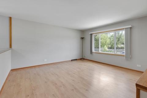 590 Glendale Ln, Hoffman Estates, IL 60169 photo 5
