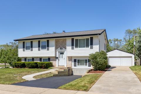 590 Glendale Ln, Hoffman Estates, IL 60169 photo 3
