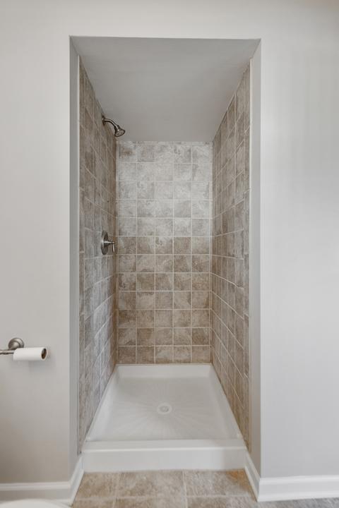 590 Glendale Ln, Hoffman Estates, IL 60169 photo 18