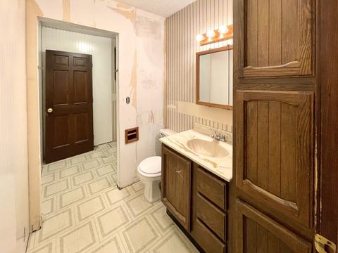809 Western Ave, Henry, IL 61537 photo 13