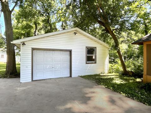 809 Western Ave, Henry, IL 61537 photo 3