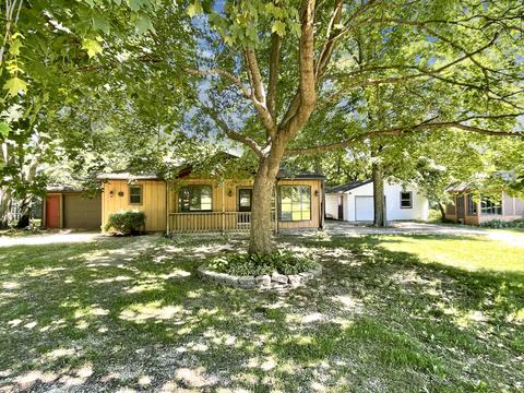 809 Western Ave, Henry, IL 61537 photo 2