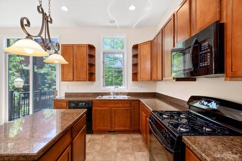 144 Dawson Dr, Elgin, IL 60120 photo 7