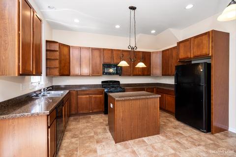 144 Dawson Dr, Elgin, IL 60120 photo 6