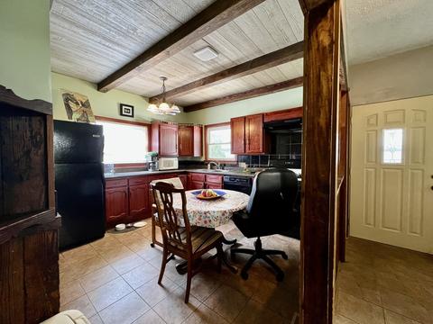 1245 E Maple St, Kankakee, IL 60901 photo 8
