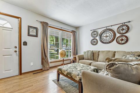 105 Strasma East Dr, Kankakee, IL 60901 photo 3