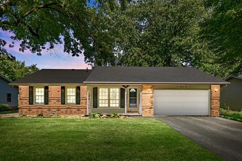 105 Strasma East Dr, Kankakee, IL 60901 photo 1