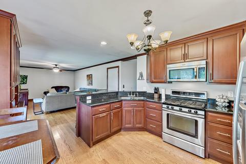 105 Strasma East Dr, Kankakee, IL 60901 photo 7