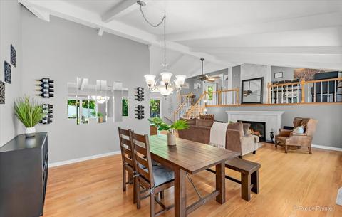 561 W Morse Ave, Bartlett, IL 60103 photo 7