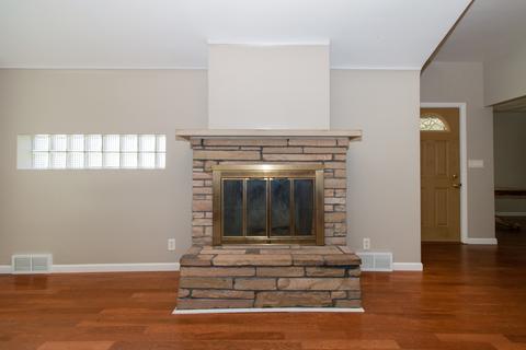 1002 S Linden St, Normal, IL 61761 photo 3