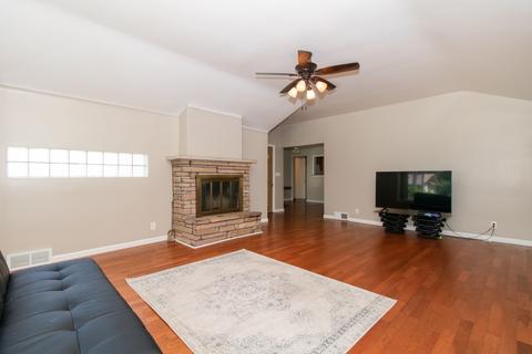 1002 S Linden St, Normal, IL 61761 photo 9