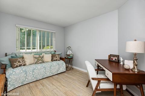 1602 Queens Ct #D1, Wheeling, IL 60090 photo 12