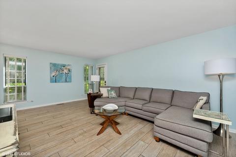 1602 Queens Ct #D1, Wheeling, IL 60090 photo 3