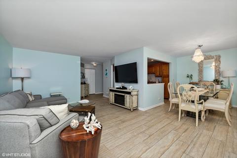1602 Queens Ct #D1, Wheeling, IL 60090 photo 4