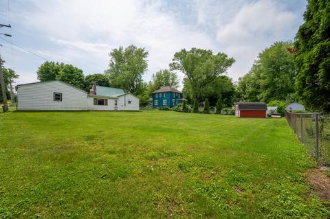 102 5th St, Leaf River, IL 61047 photo 5