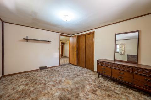 102 5th St, Leaf River, IL 61047 photo 16