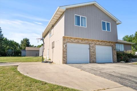 19128 Briar Dr, Bloomington, IL 61705 photo 2