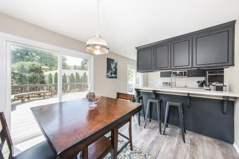 3050 Edgar St, Rolling Meadows, IL 60008 photo 9