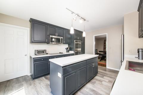 3050 Edgar St, Rolling Meadows, IL 60008 photo 7
