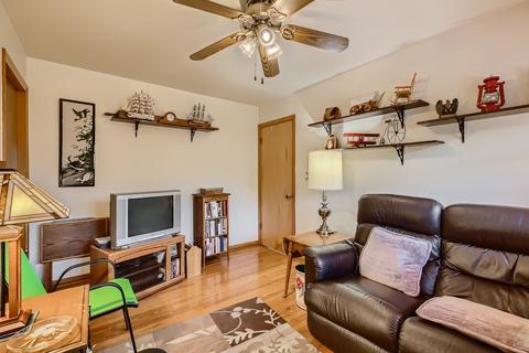 5259 Wright Ter, Skokie, IL 60077 photo 13