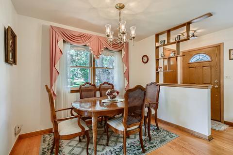 5259 Wright Ter, Skokie, IL 60077 photo 7