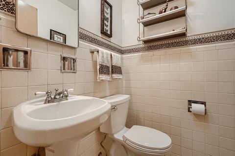 5259 Wright Ter, Skokie, IL 60077 photo 14