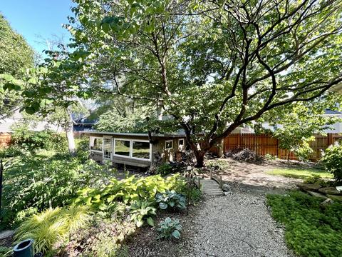 31 N Commonwealth Ave N, Elgin, IL 60123 photo 33