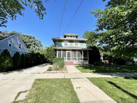 31 N Commonwealth Ave N, Elgin, IL 60123 photo 2