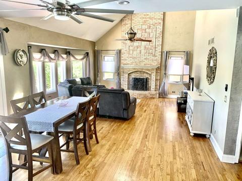 1385 N 9th Ave, Addison, IL 60101 photo 16