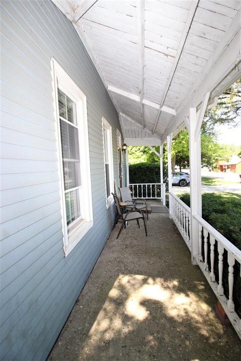 303 E Columbia St, Danvers, IL 61732 photo 3