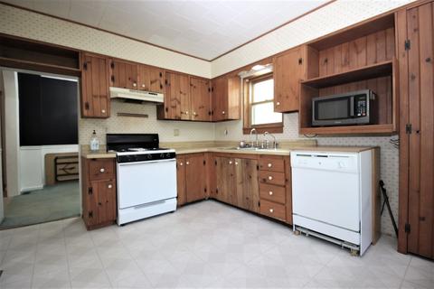 303 E Columbia St, Danvers, IL 61732 photo 8