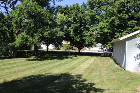 303 E Columbia St, Danvers, IL 61732 photo 17