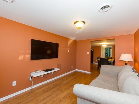 320 Bluff St, Lockport, IL 60441 photo 4