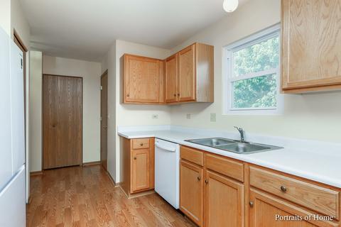 1608 Heritage Pointe Ct, Plainfield, IL 60586 photo 8
