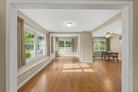 1307 E Illinois St, Wheaton, IL 60187 photo 13